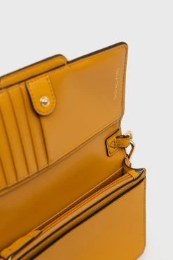 Γυναικεία Πορτοφόλια Δερμάτινο πορτοφόλι MICHAEL Michael Kors κίτρινο 11 Γυναικεία Πορτοφόλια Δερμάτινο πορτοφόλι MICHAEL Michael Kors κίτρινο -Michael Kors Κατάστημα unnamed file 1414